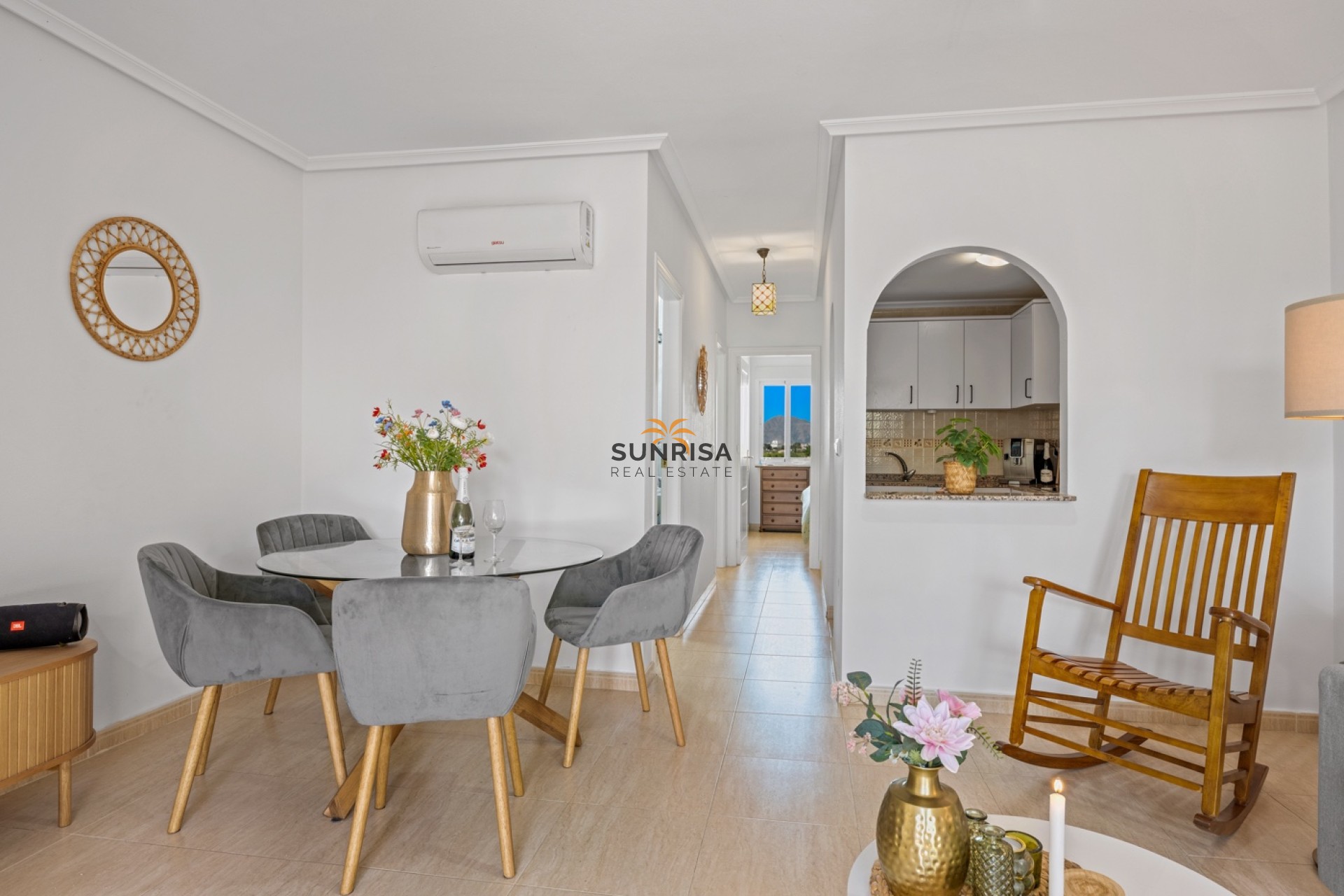 Revente - Appartement - Daya Nueva