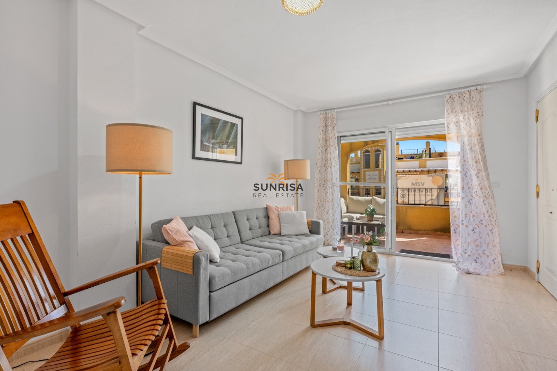Revente - Appartement - Daya Nueva