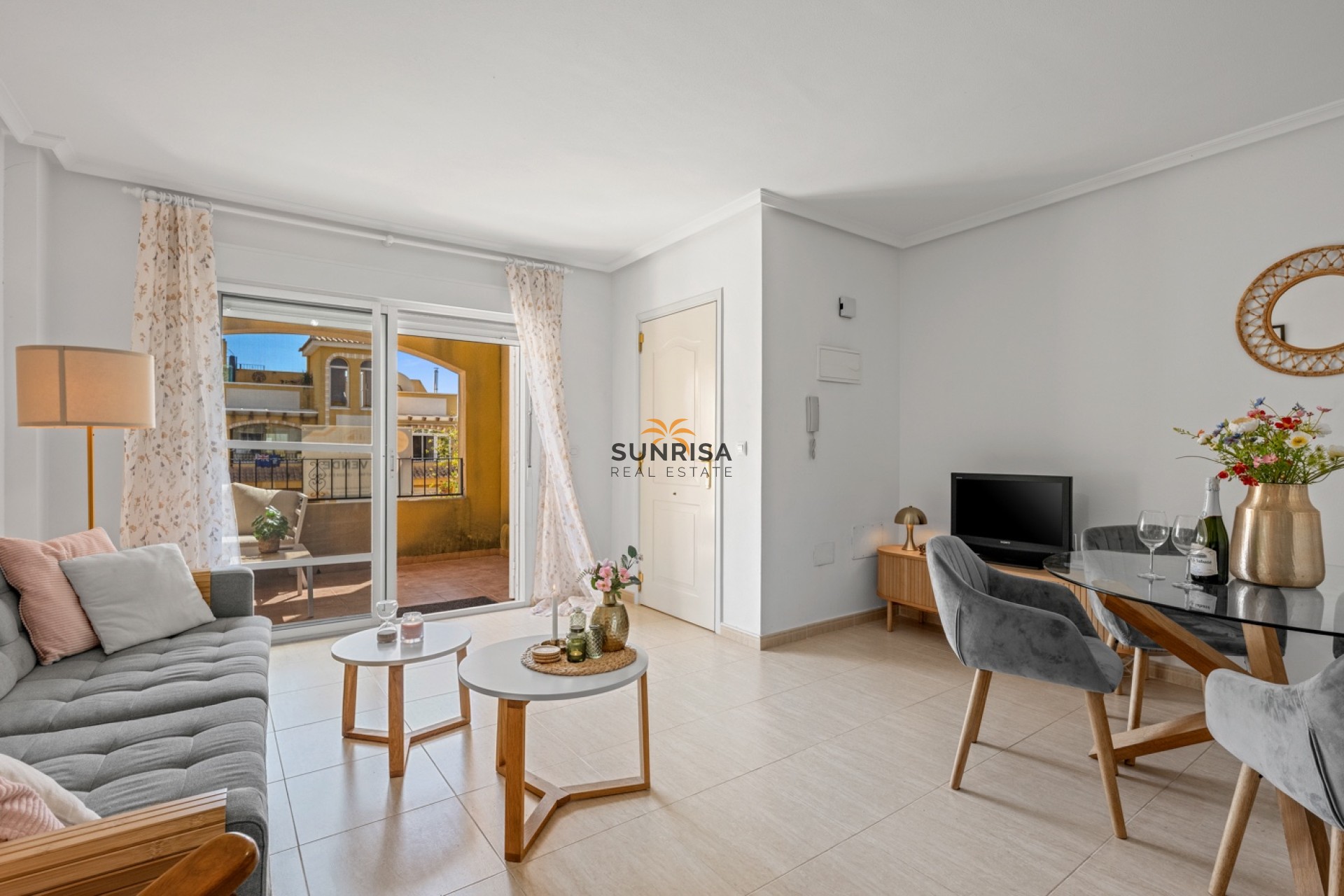 Revente - Appartement - Daya Nueva