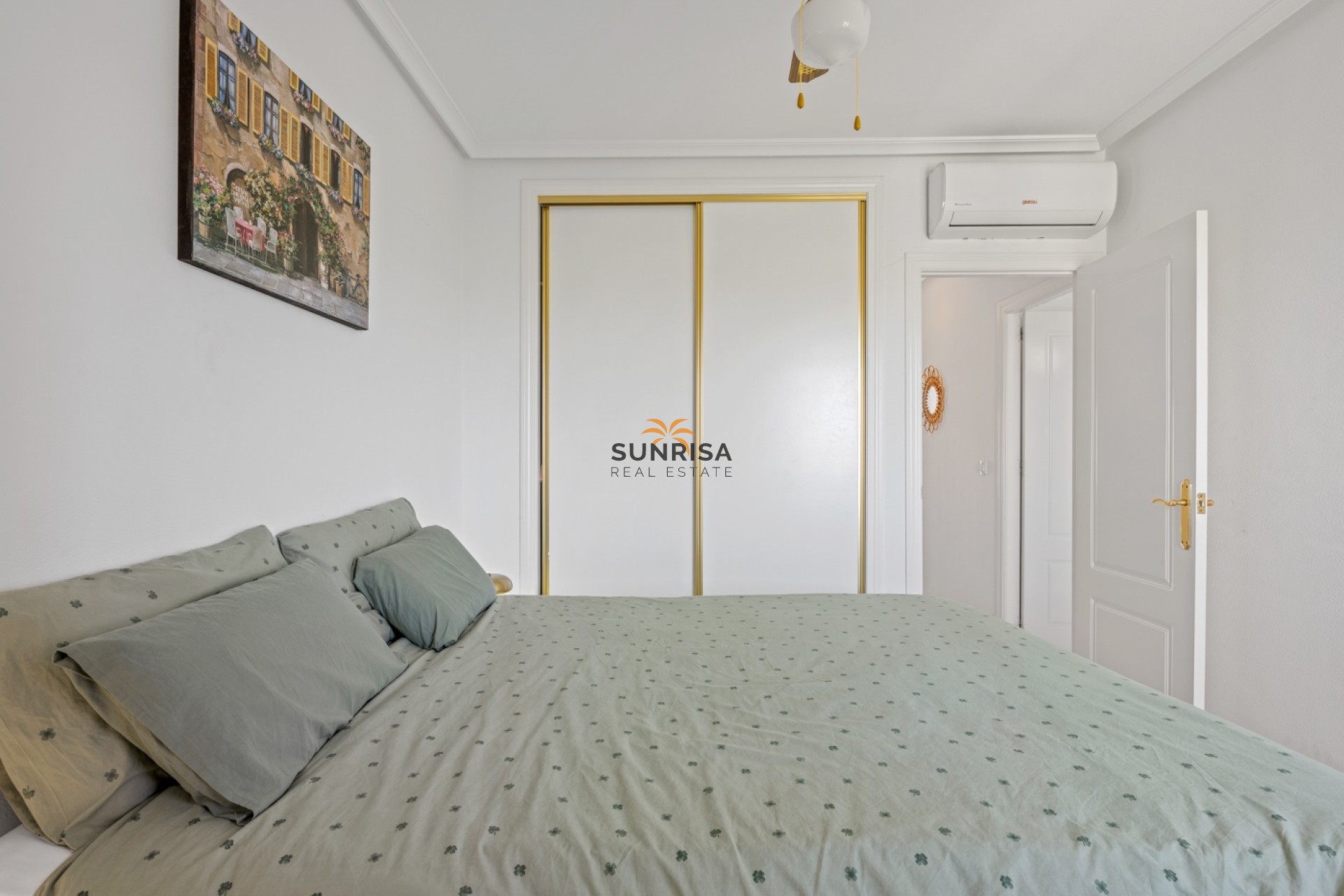 Revente - Appartement - Daya Nueva