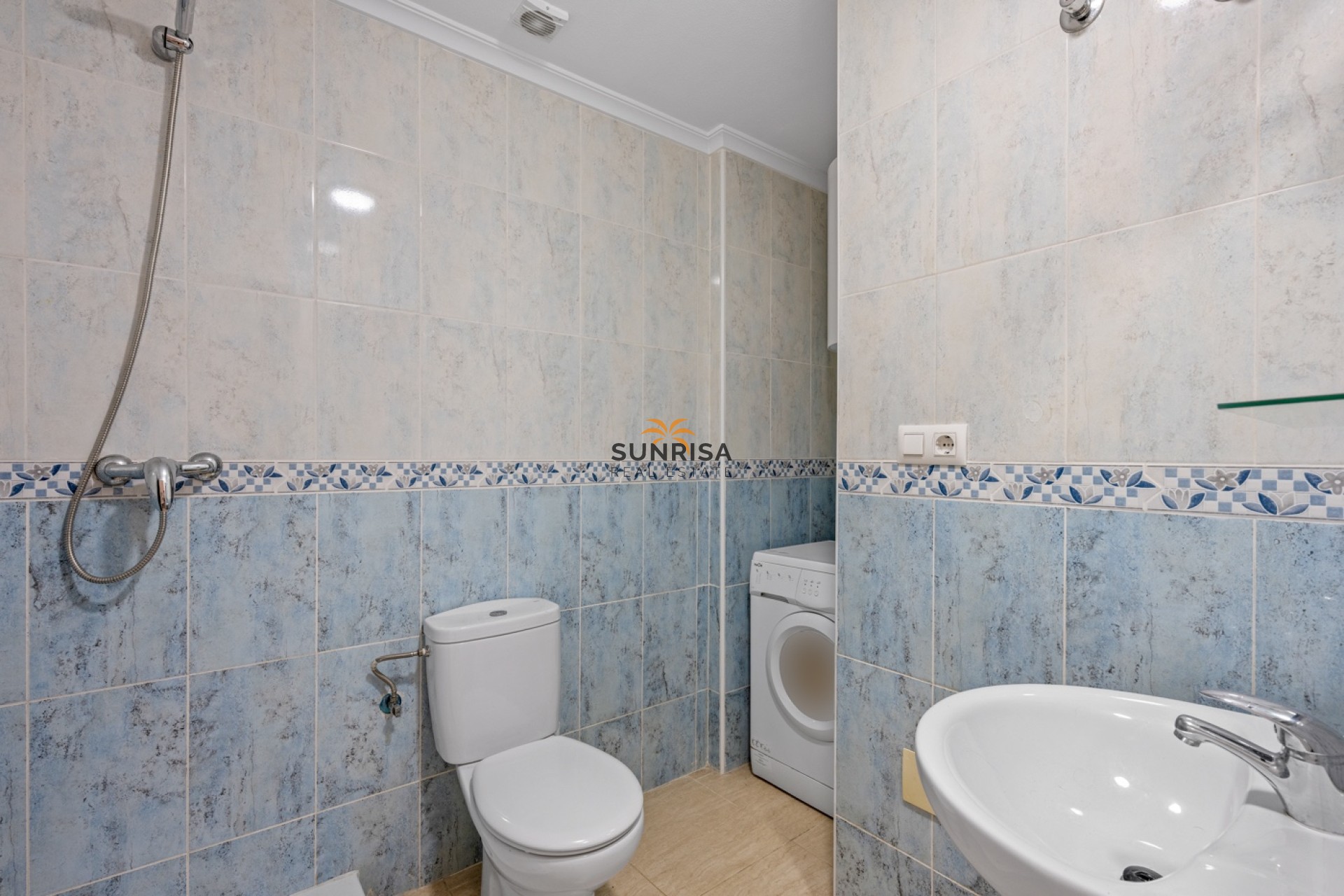 Revente - Appartement - Daya Nueva