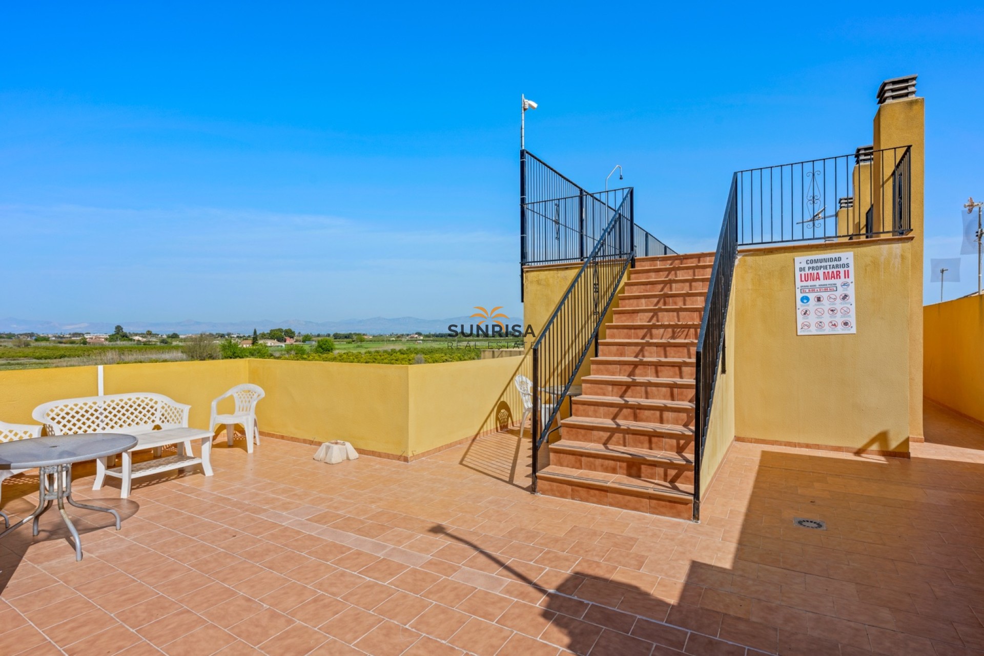 Revente - Appartement - Daya Nueva