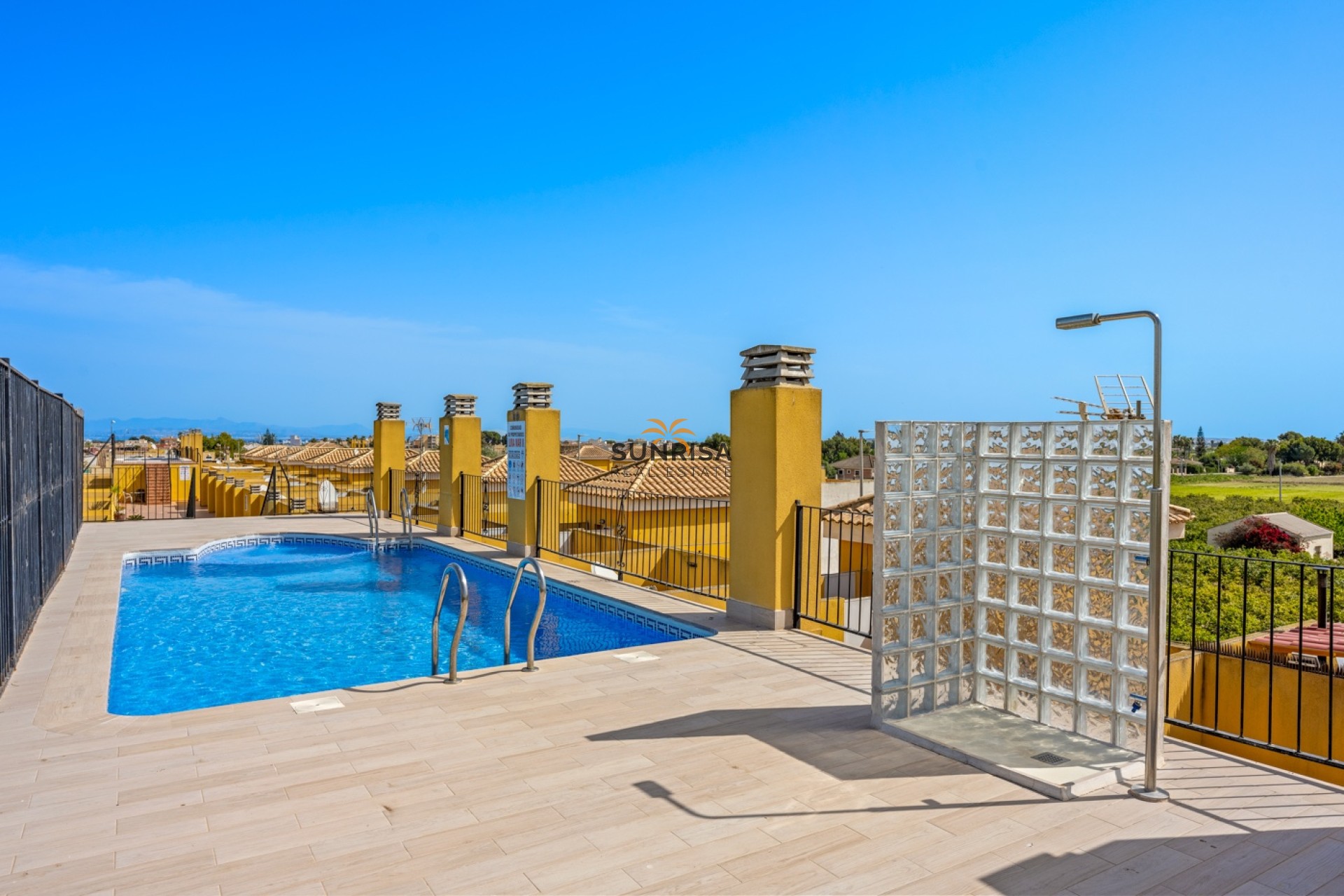Revente - Appartement - Daya Nueva