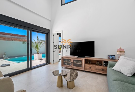 Villa · Reventa - Daya Nueva · Alicante · España