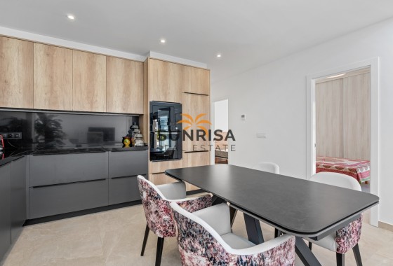 Villa · Reventa - Daya Nueva · Alicante · España