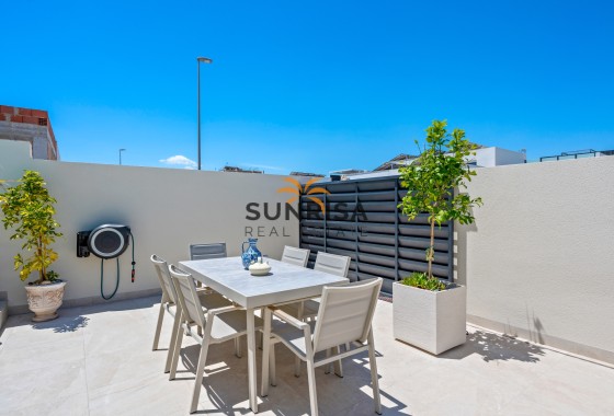 Villa · Reventa - Daya Nueva · Alicante · España