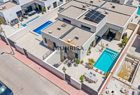 Villa · Reventa - Daya Nueva · Alicante · España