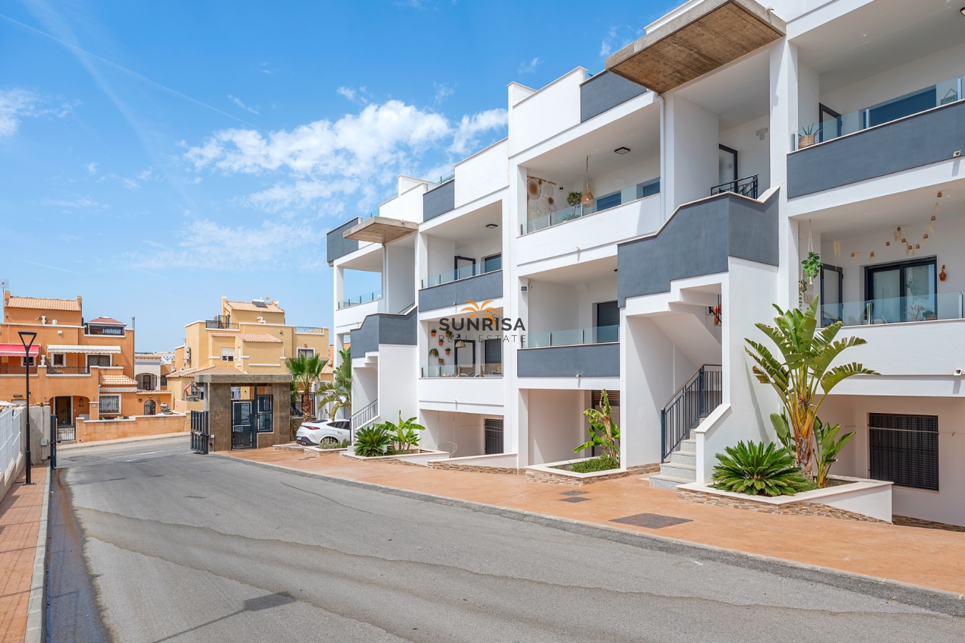 Resale - Apartment - Orihuela Costa