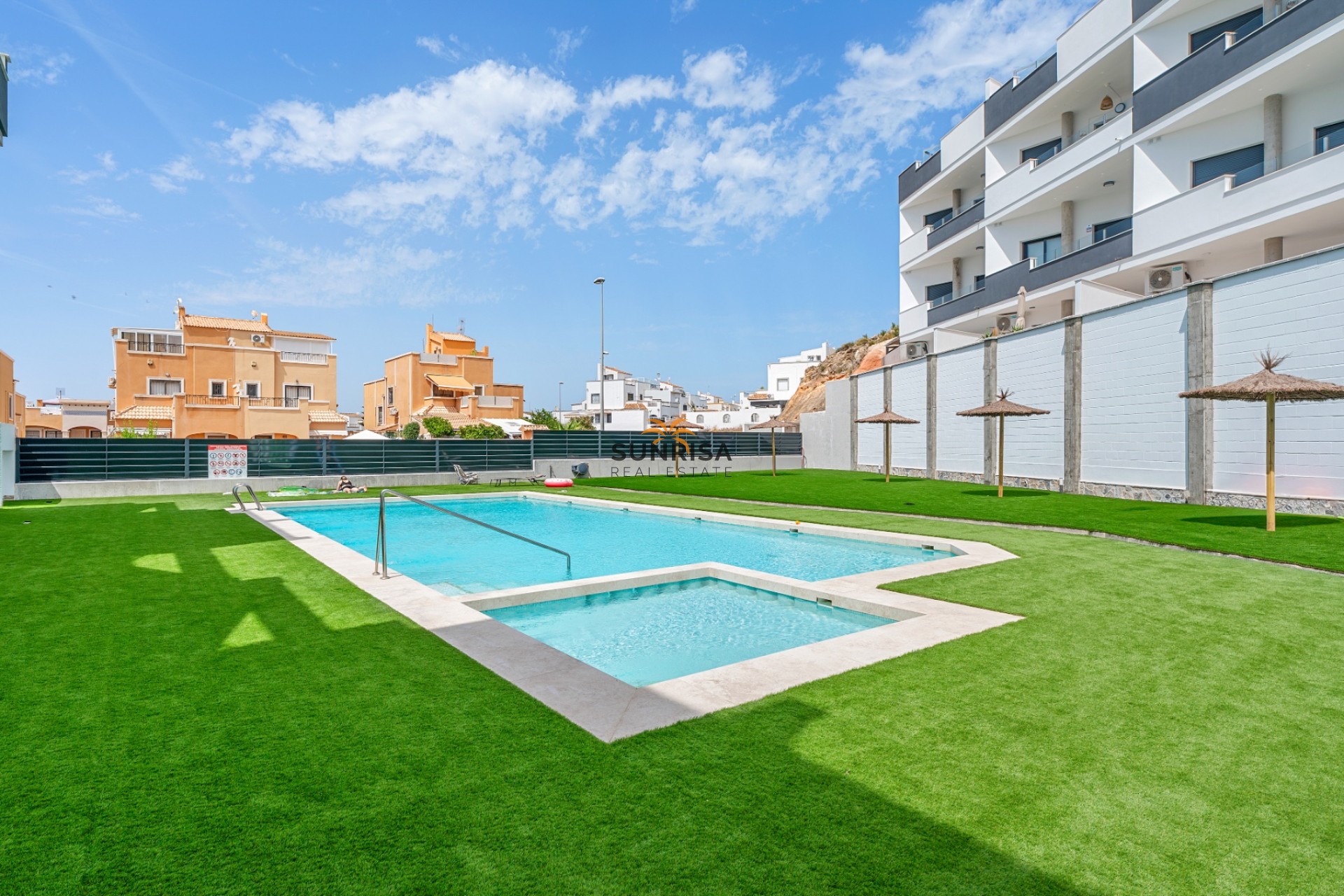 Resale - Apartment - Orihuela Costa