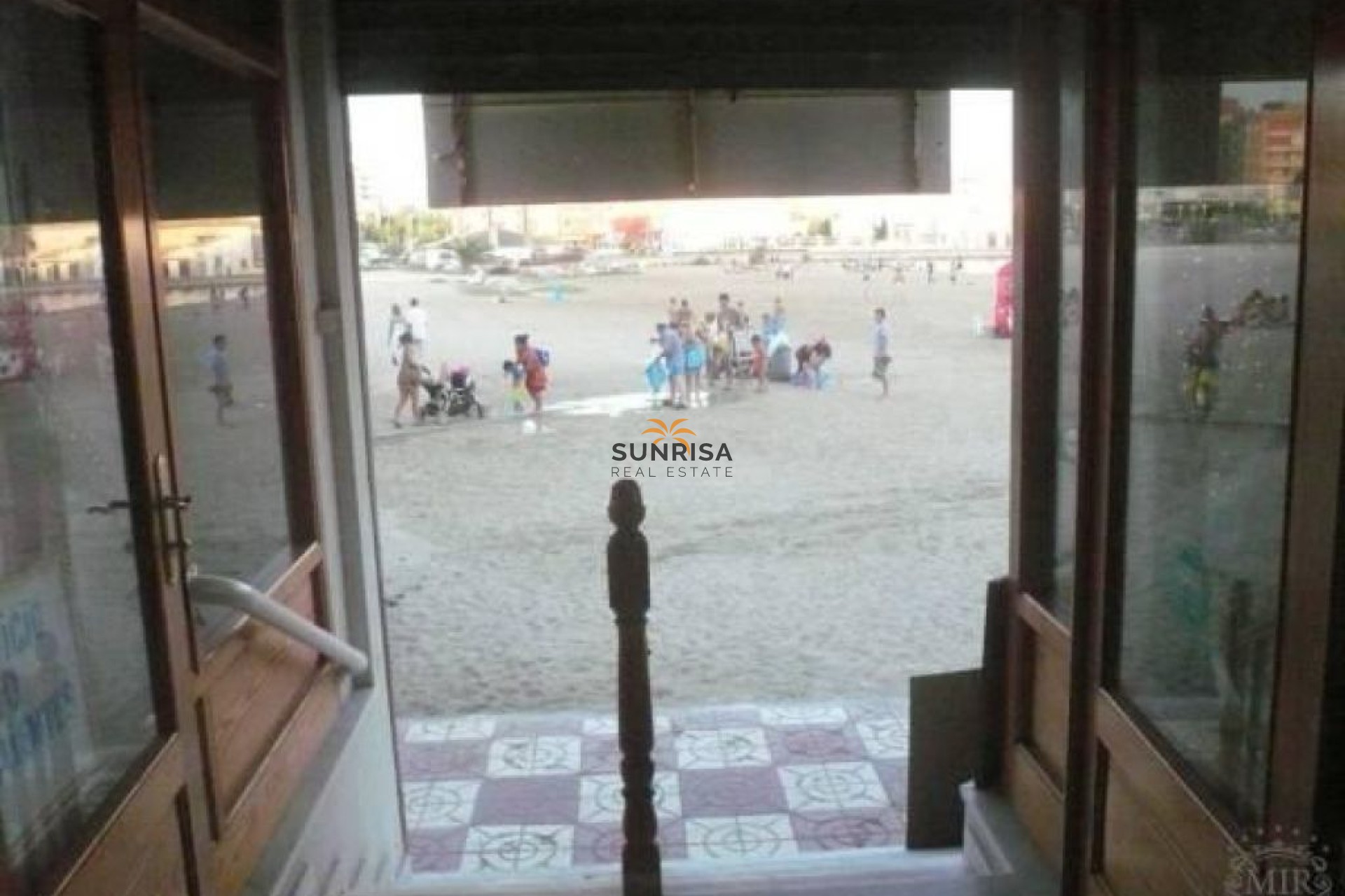 Reventa - Local comercial - Torrevieja