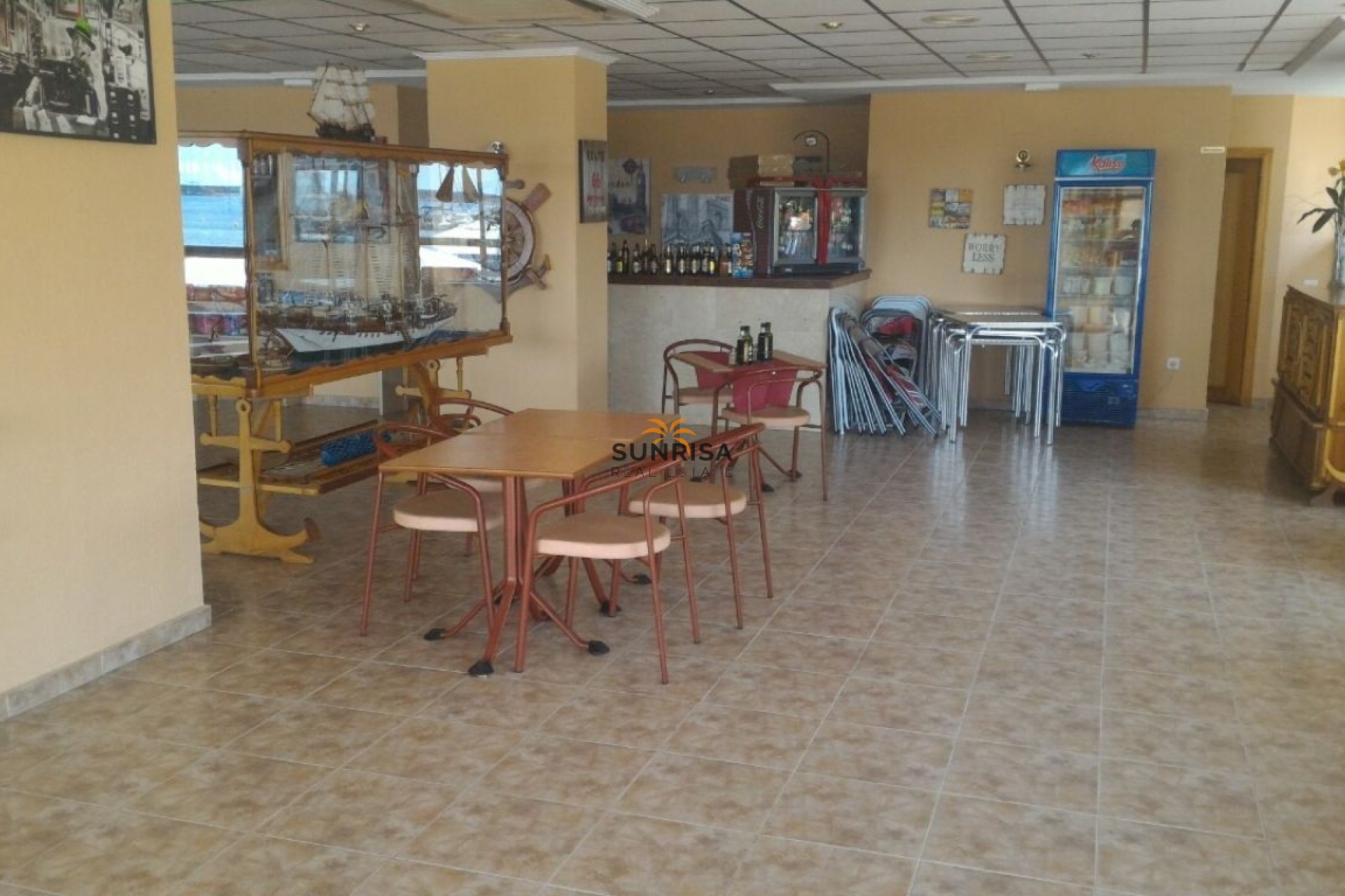Reventa - Local comercial - Torrevieja
