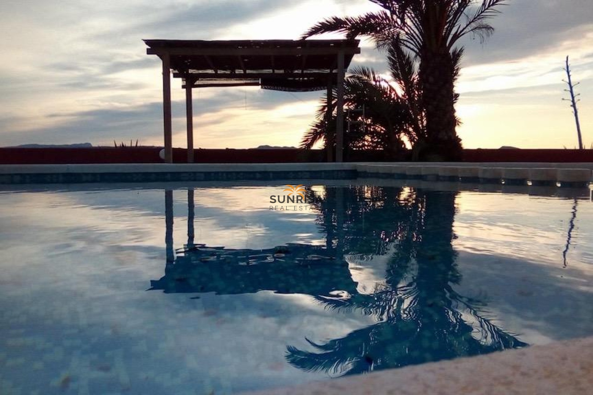 Herverkoop - Finca - Torremendo