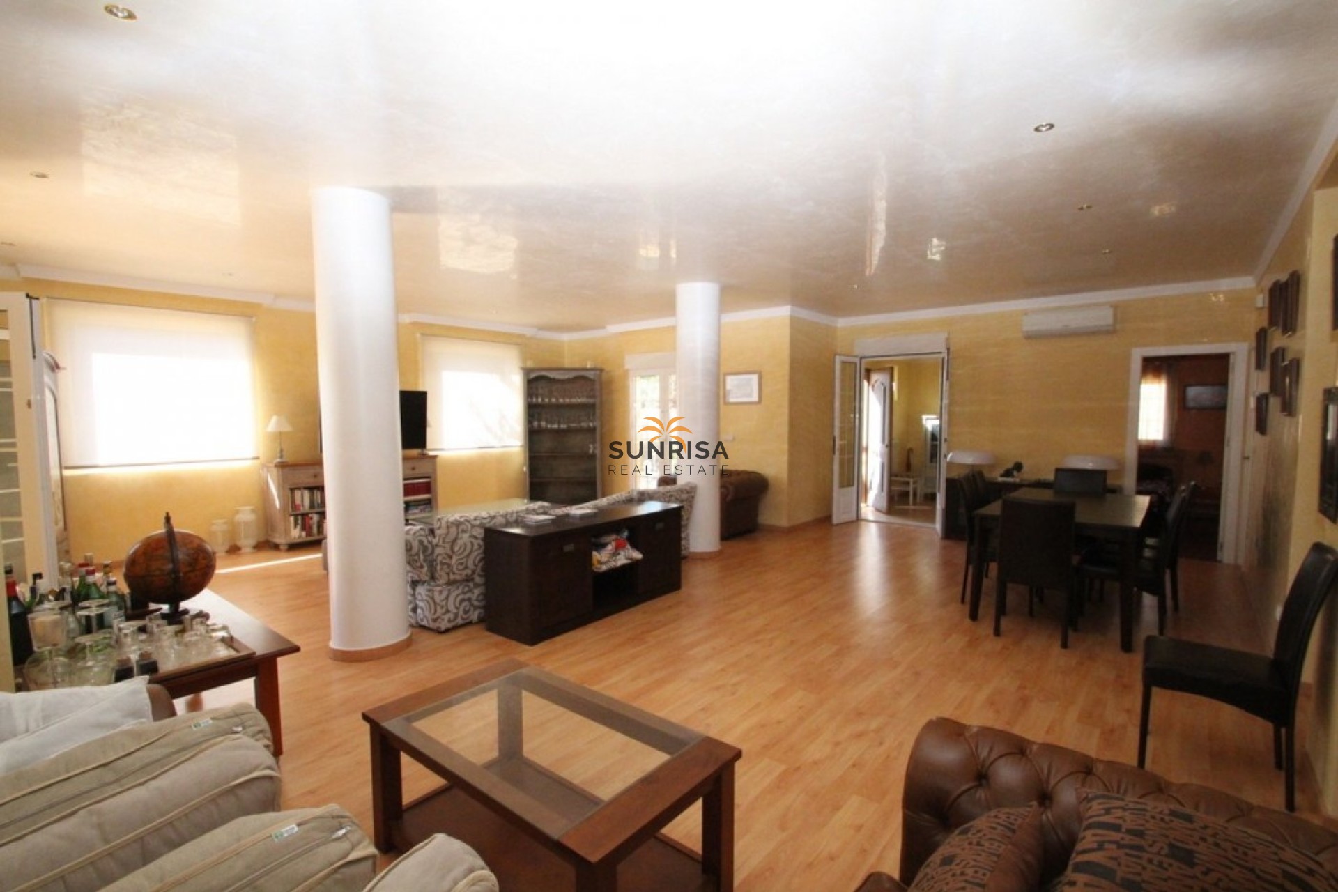 Resale - Villa - Orihuela Costa
