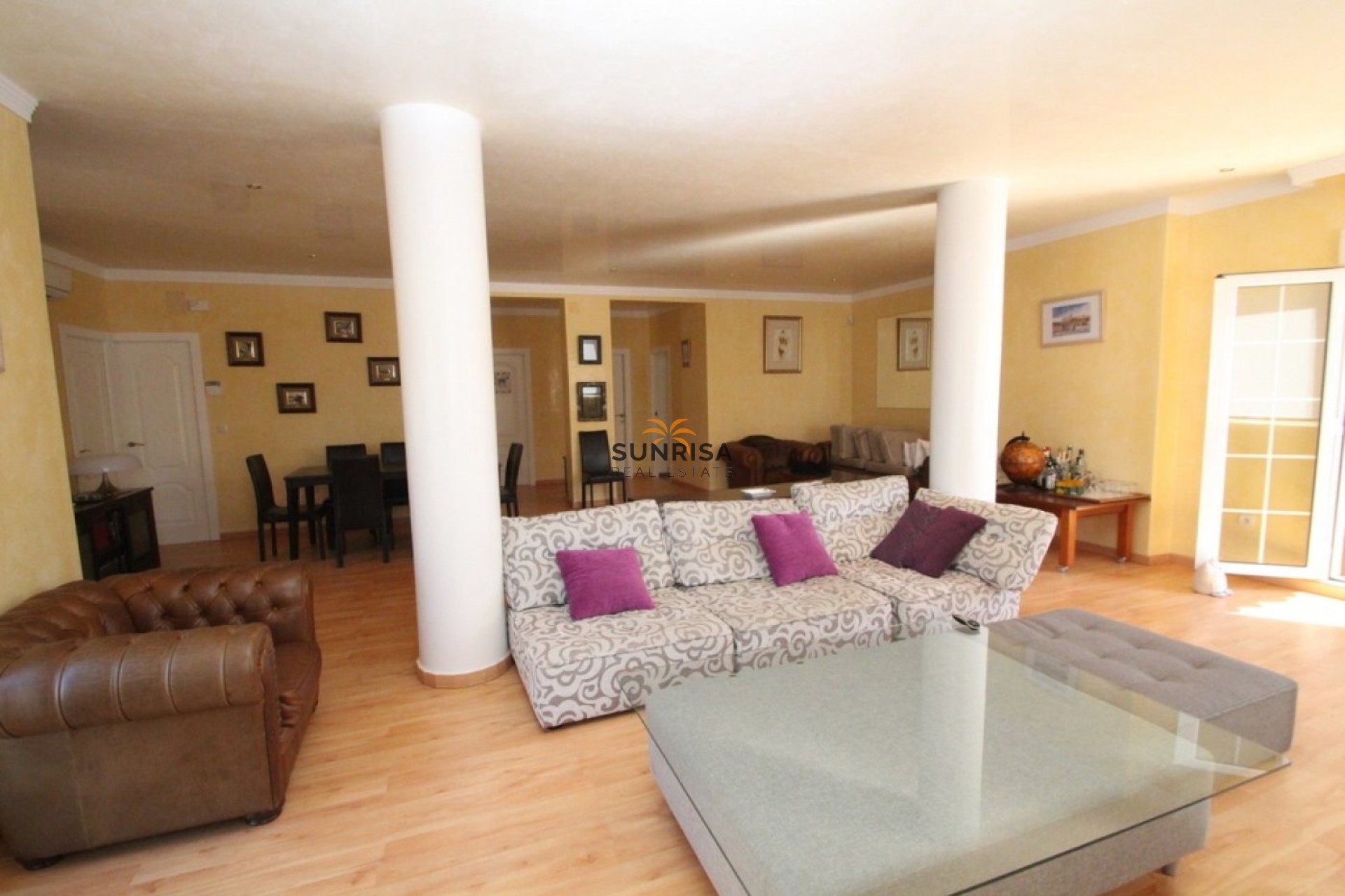 Resale - Villa - Orihuela Costa