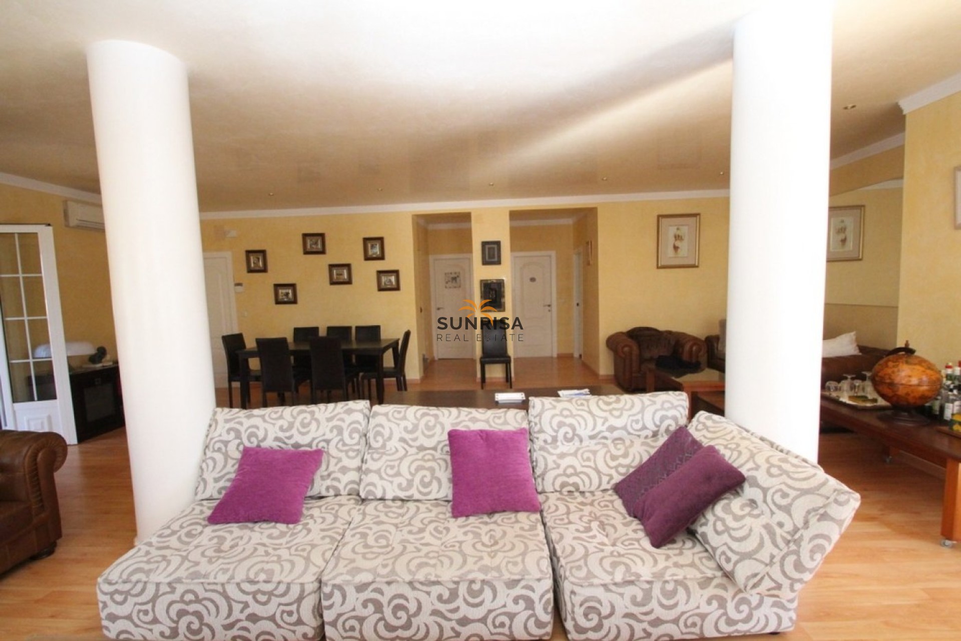 Resale - Villa - Orihuela Costa