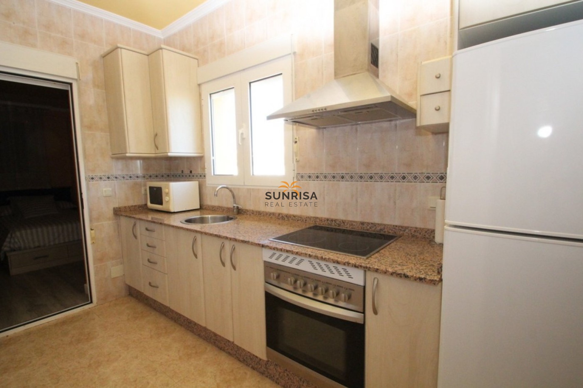 Resale - Villa - Orihuela Costa