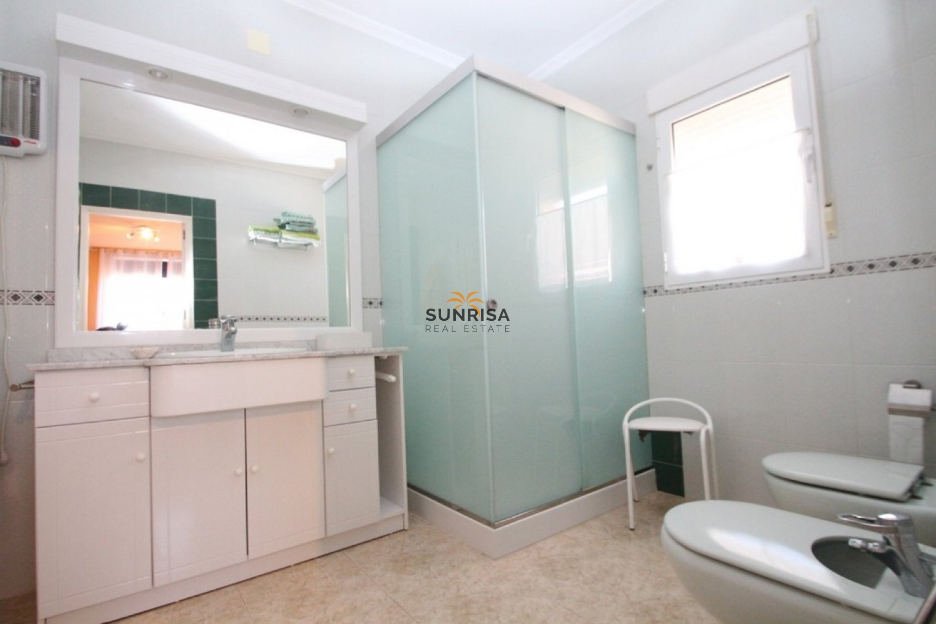 Resale - Villa - Orihuela Costa