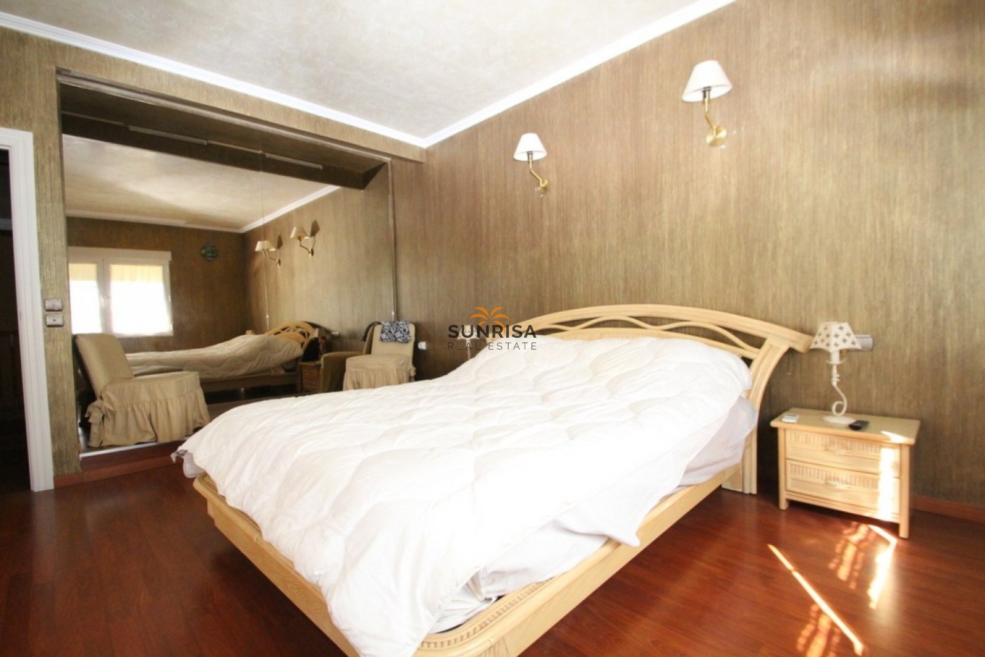 Resale - Villa - Orihuela Costa