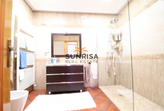 Casa · Reventa - Torrevieja · El chaparral · Alicante · España