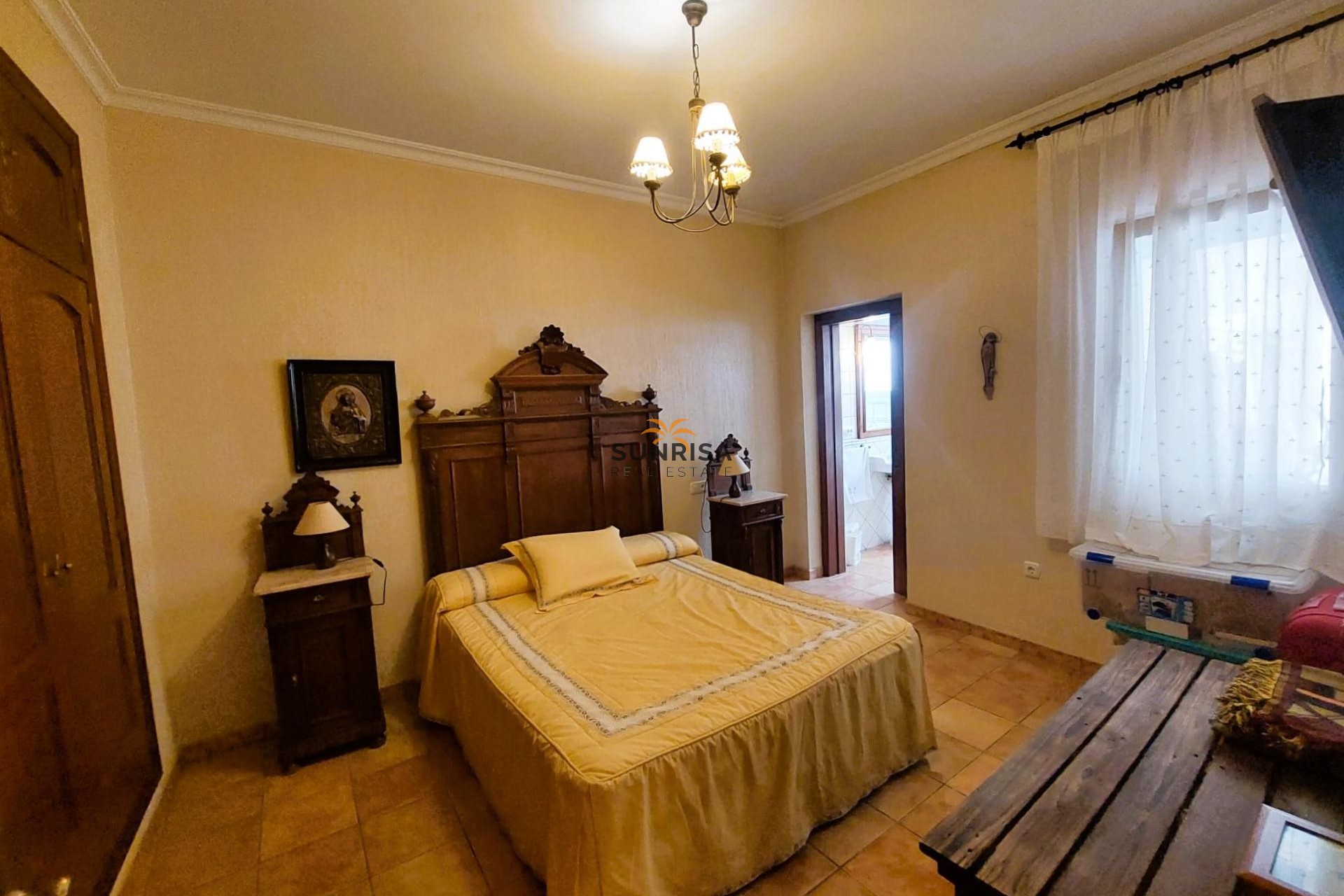 Resale - House - Torrevieja