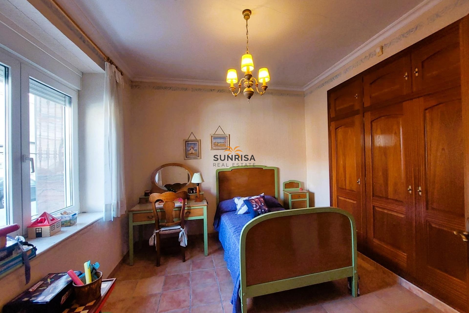 Resale - House - Torrevieja