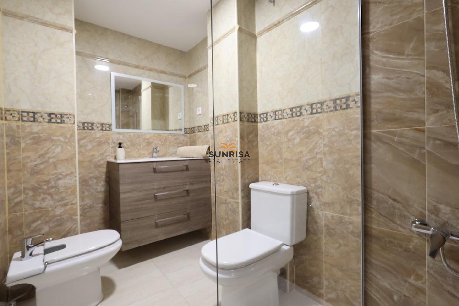 Resale - Apartment - Torrevieja