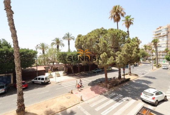 Apartamento · Reventa - Torrevieja · Alicante · España