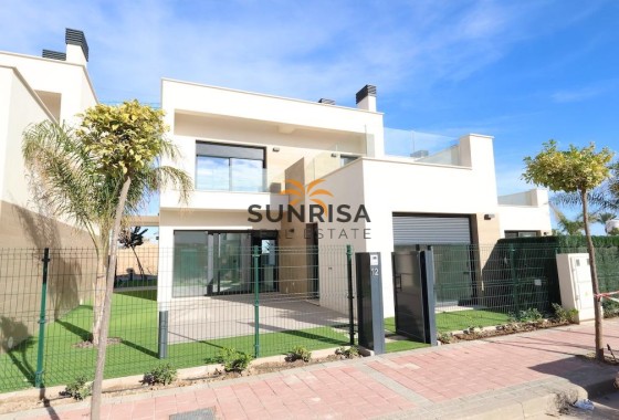 Villa · Reventa - Torre Pacheco · Santa Rosalia Lake And Life Resort · Murcia · España