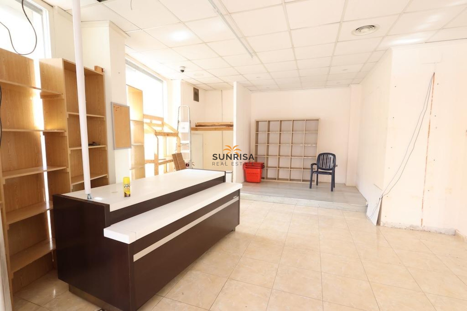 Reventa - Local comercial - Torrevieja