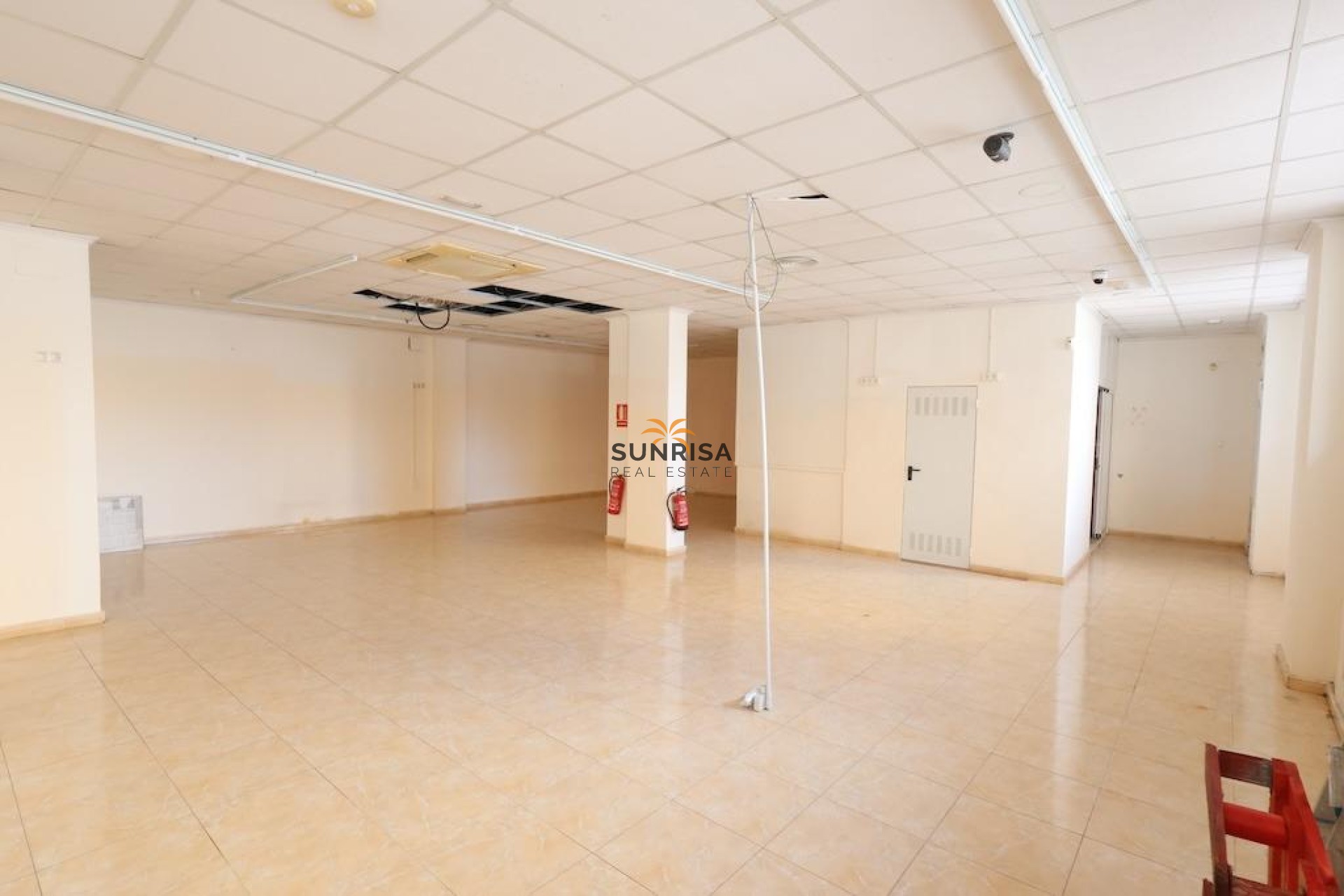 Reventa - Local comercial - Torrevieja