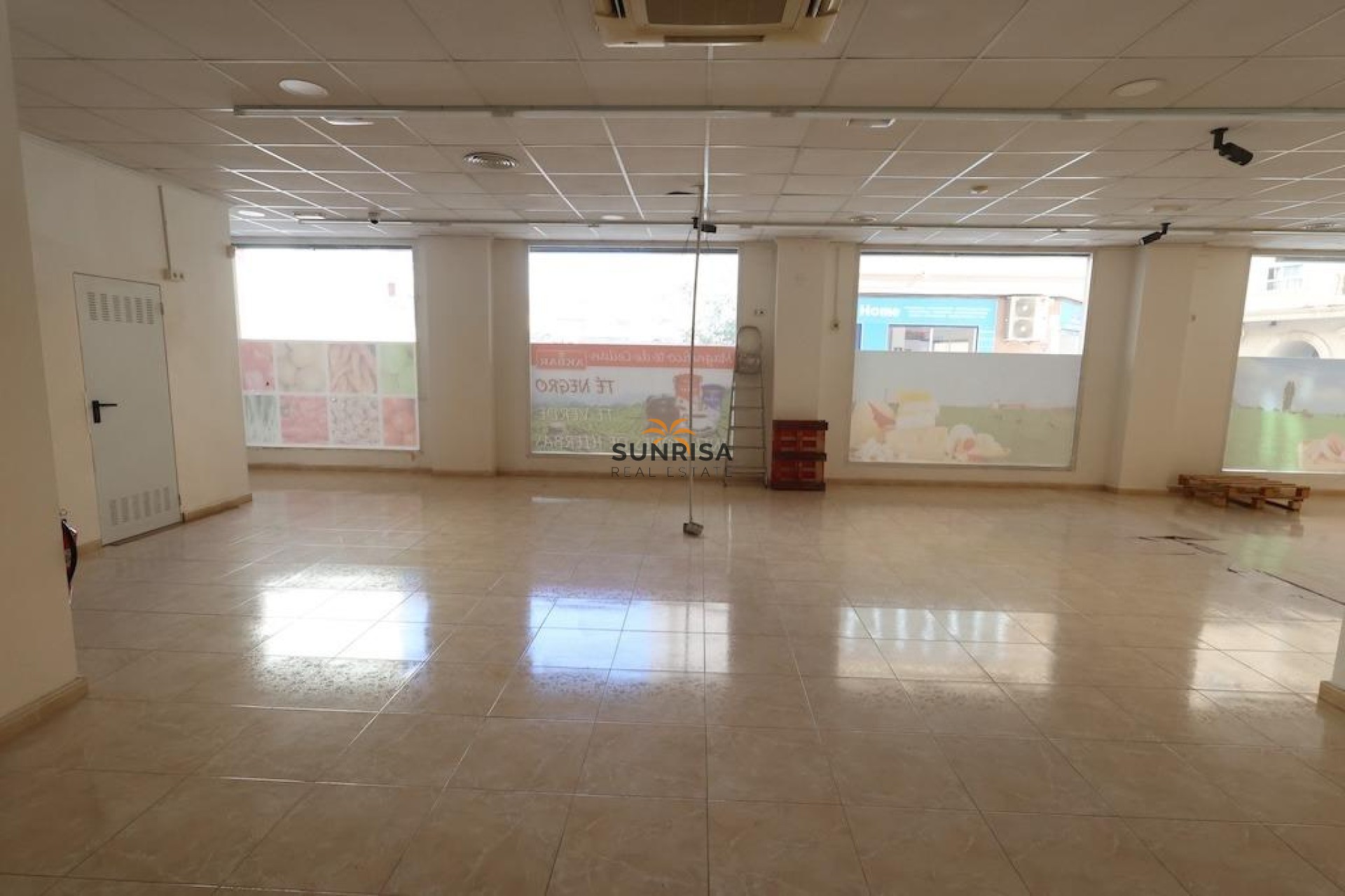Reventa - Local comercial - Torrevieja