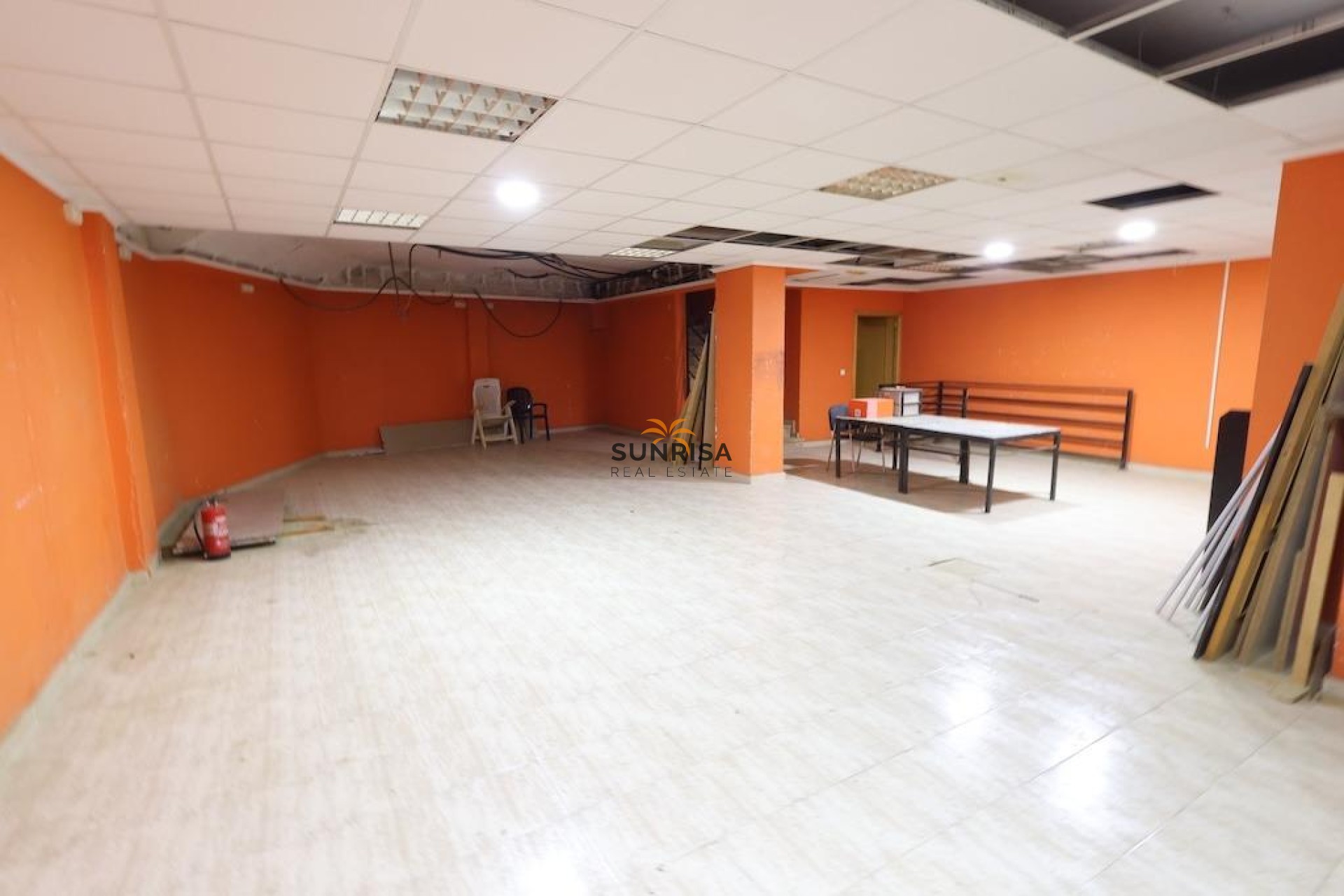 Reventa - Local comercial - Torrevieja