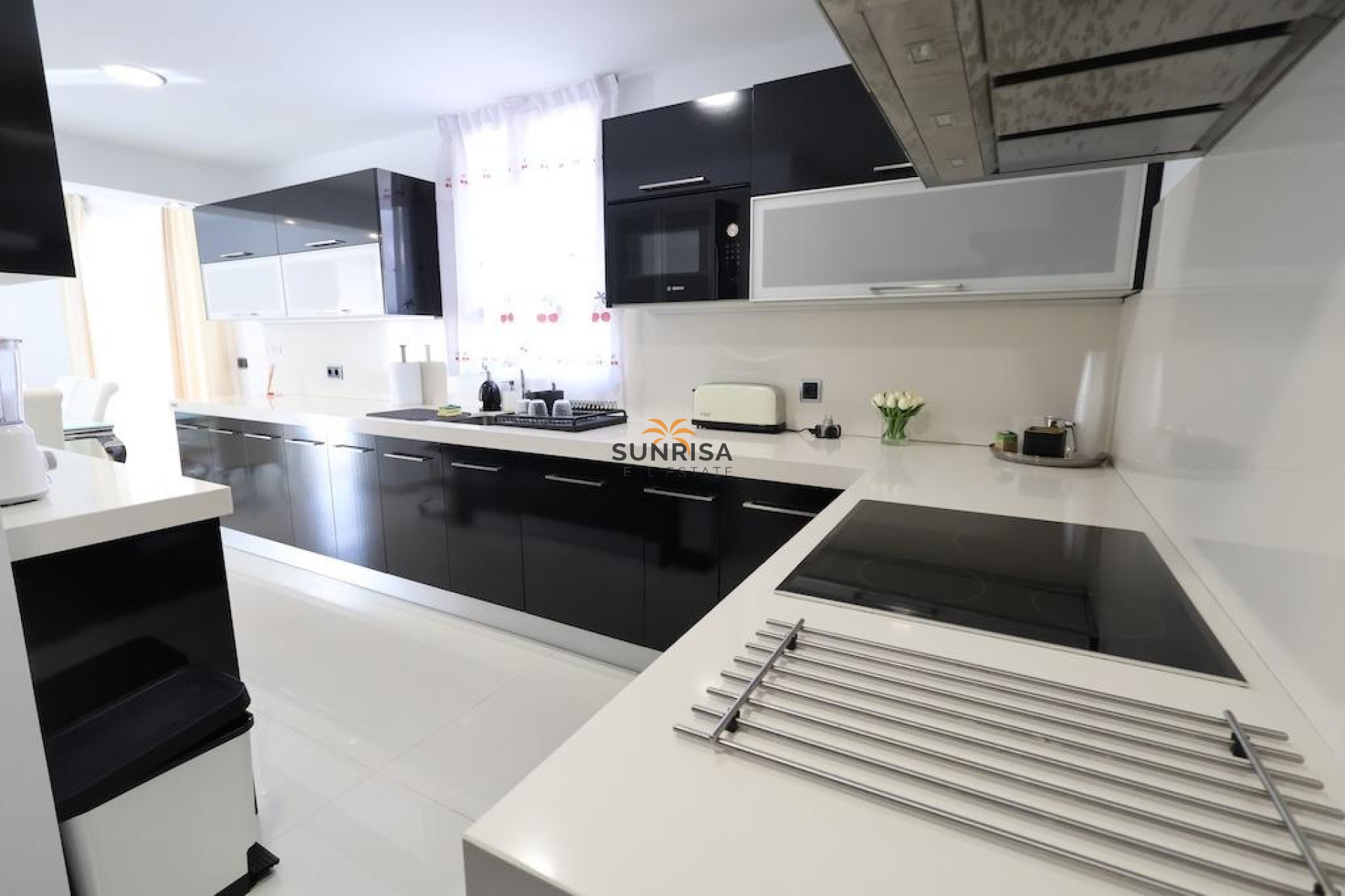 Resale - House - Orihuela Costa