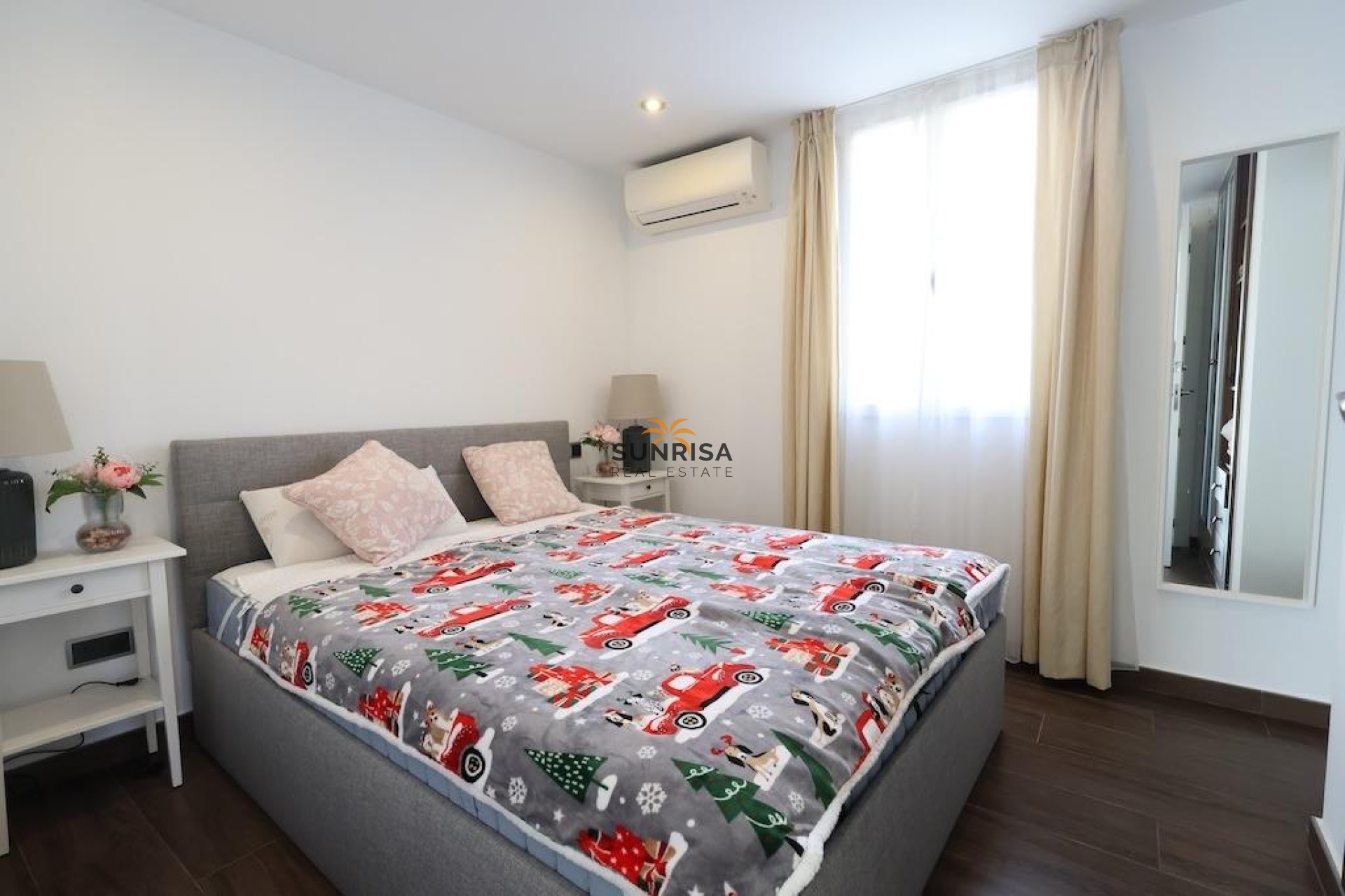 Resale - House - Orihuela Costa