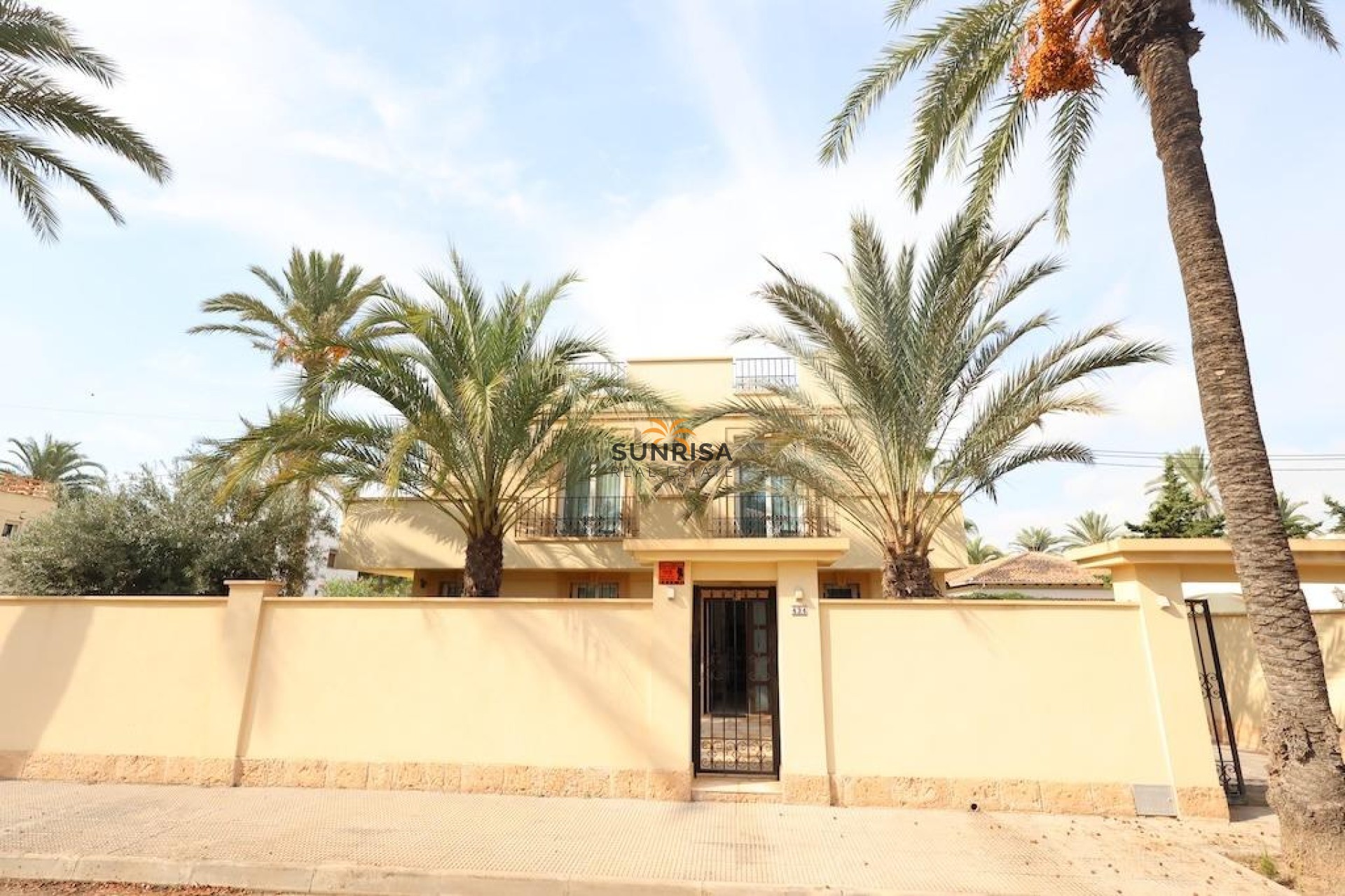 Resale - House - Orihuela Costa