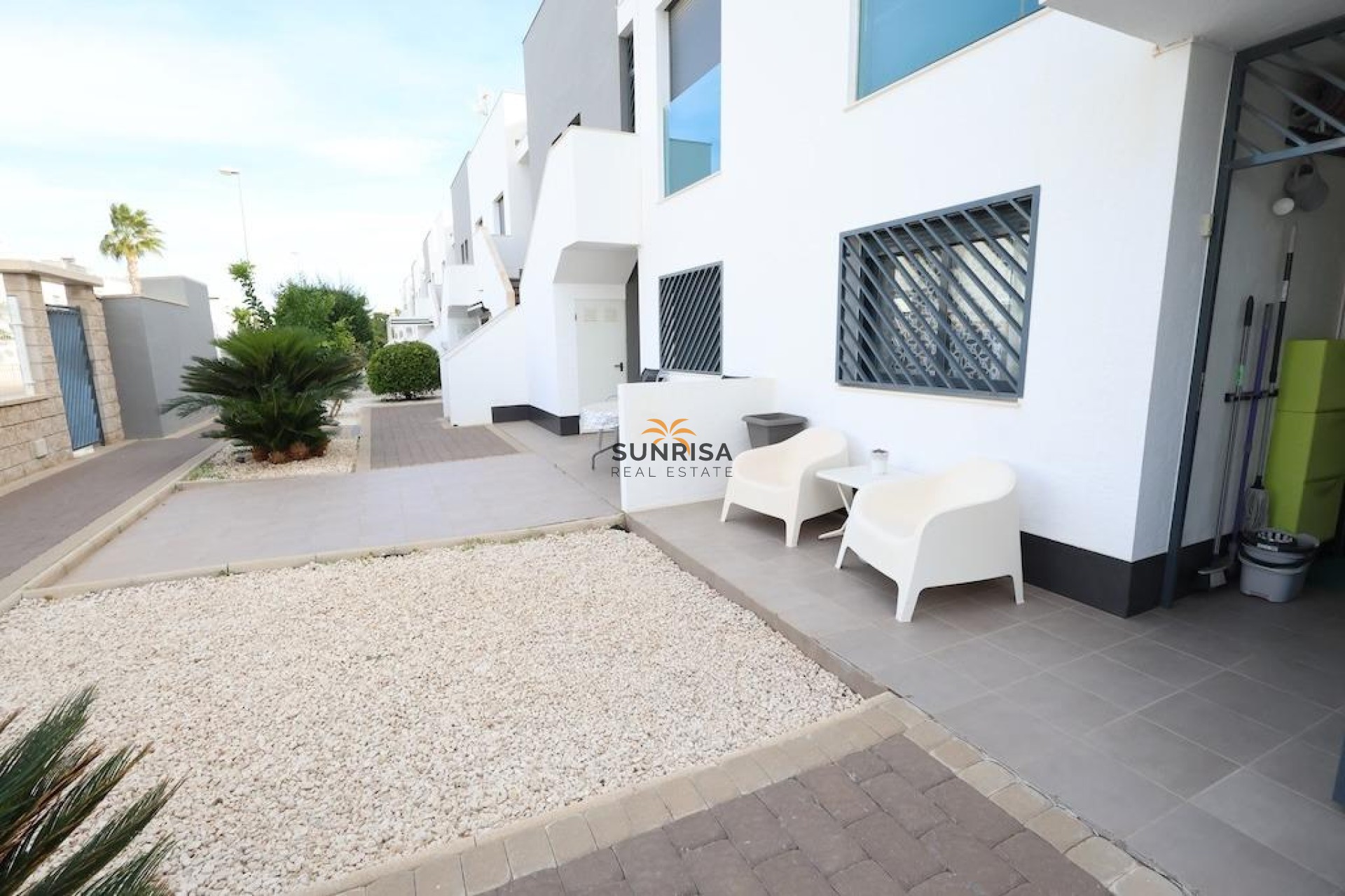 Resale - Bungalow - Orihuela Costa