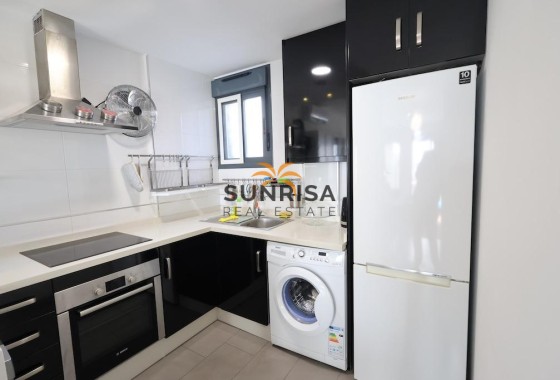 Bungalow · Herverkoop - Orihuela Costa · La Zenia · Alicante · Spanje