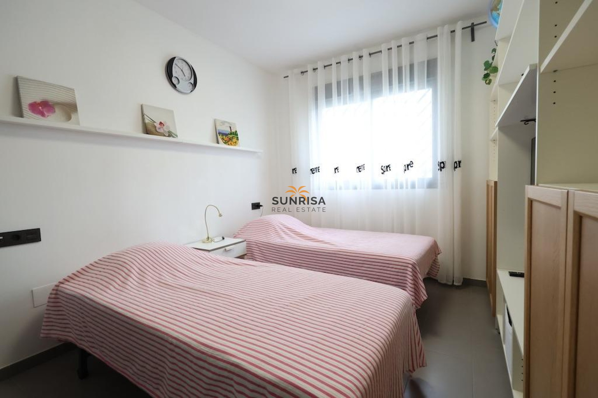 Resale - Bungalow - Orihuela Costa