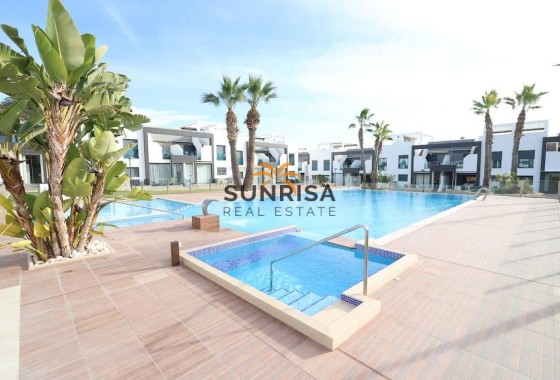 Bungalow · Herverkoop - Orihuela Costa · La Zenia · Alicante · Spanje