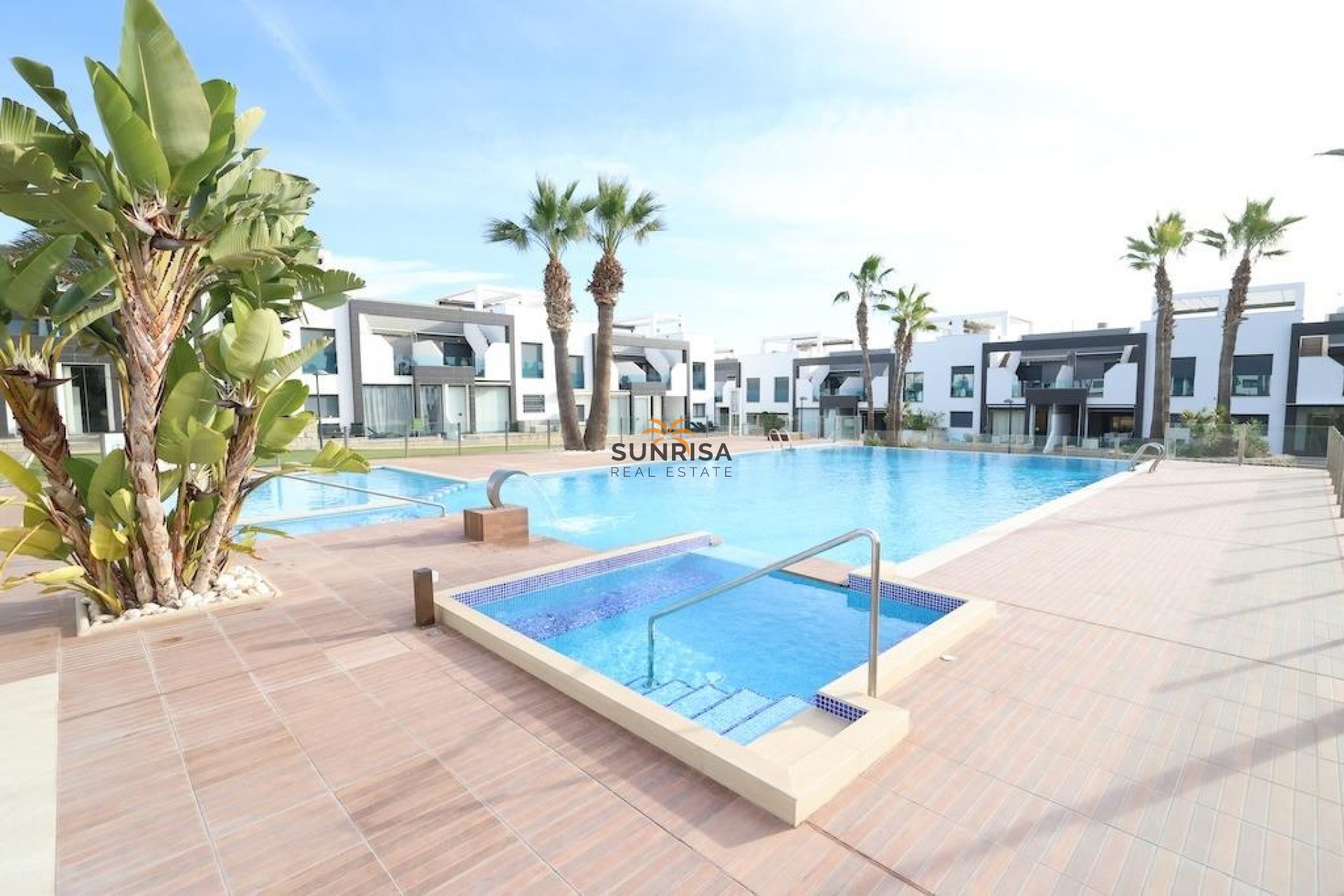 Resale - Bungalow - Orihuela Costa