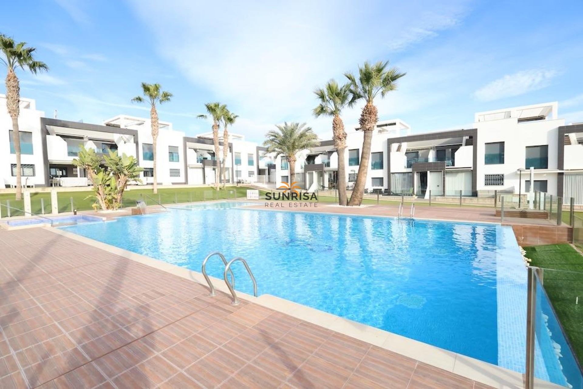 Resale - Bungalow - Orihuela Costa