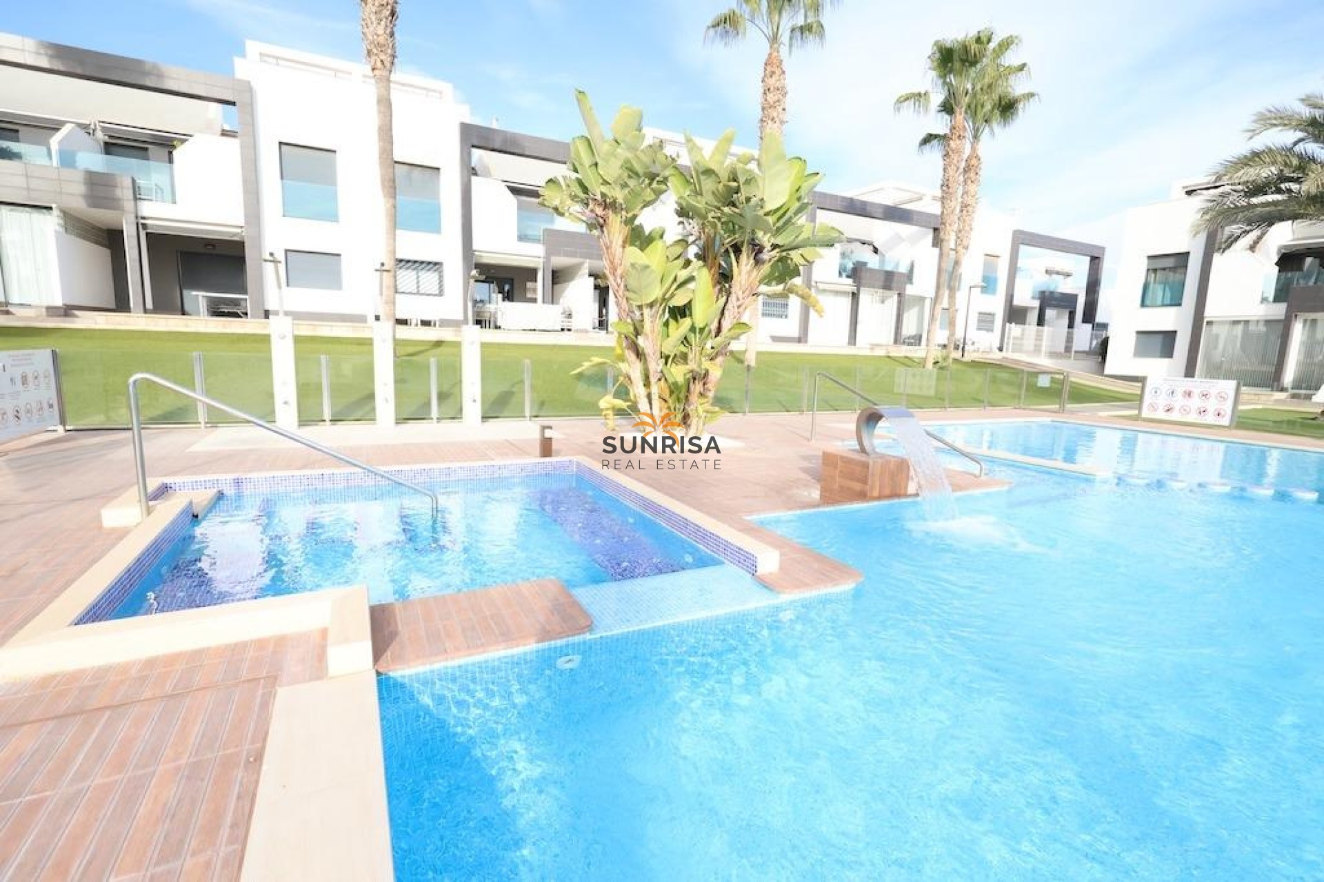 Resale - Bungalow - Orihuela Costa