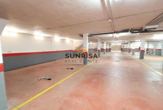 Garage · Herverkoop - Orihuela Costa · Campoamor · Alicante · Spanje