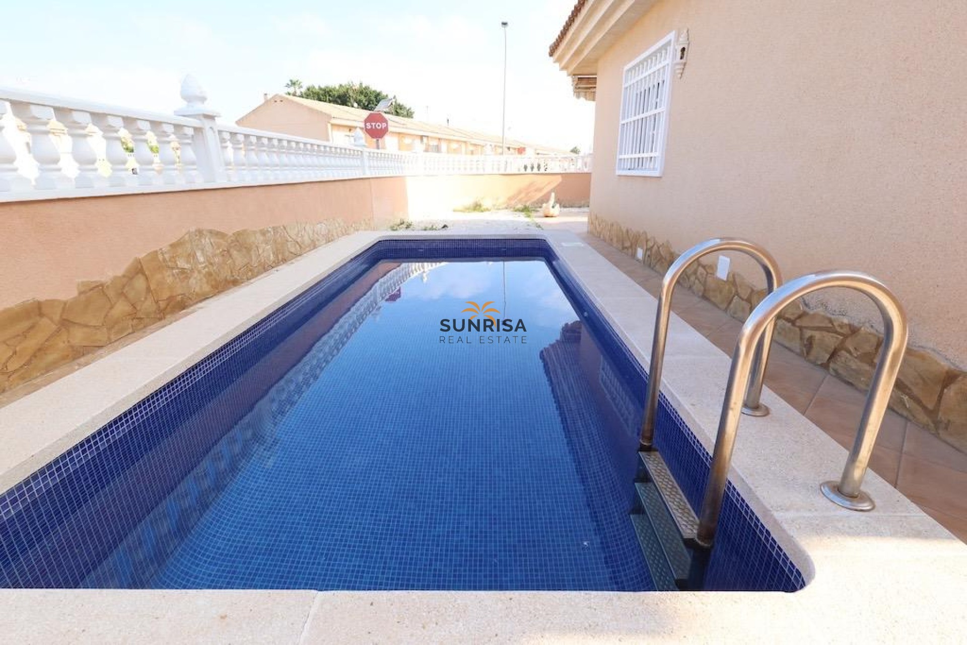 Resale - House - Torrevieja