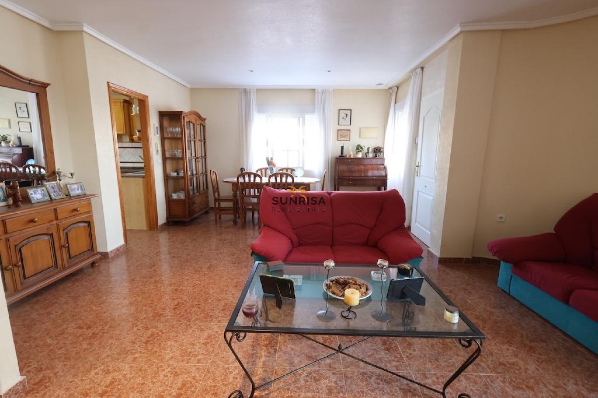 Resale - House - Torrevieja