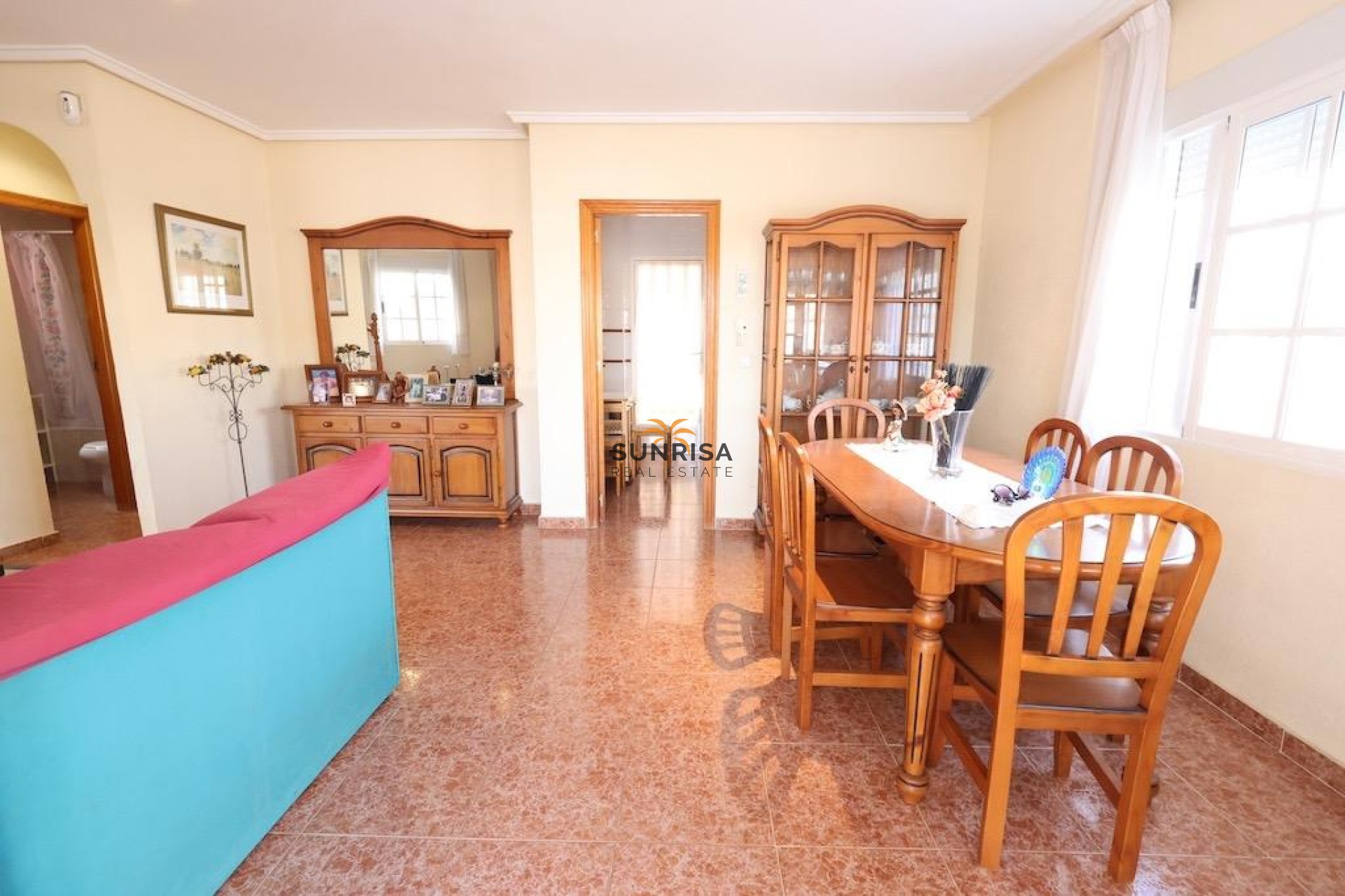 Resale - House - Torrevieja