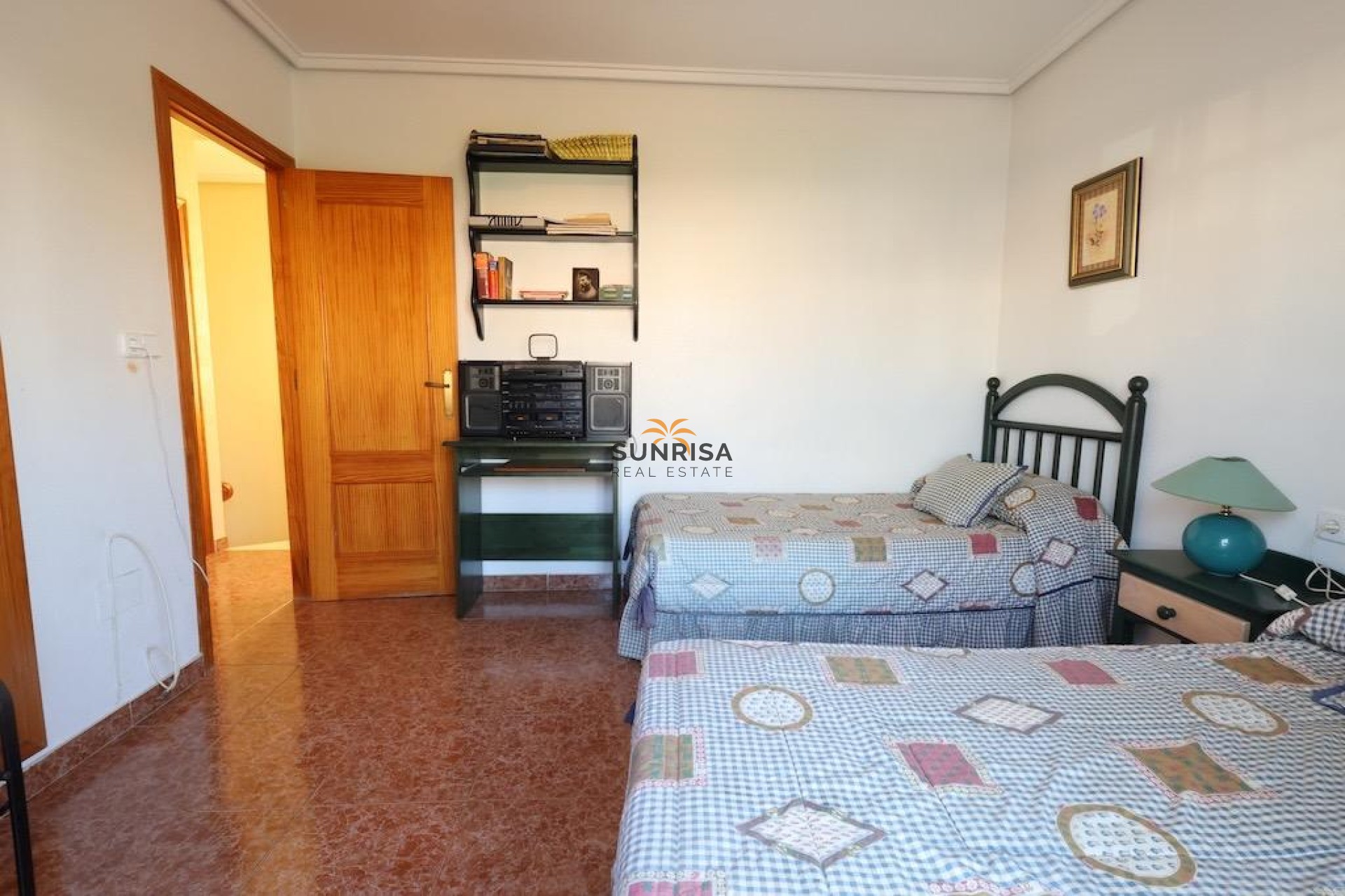Resale - House - Torrevieja