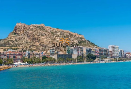 Bâtiment · Revente - Alicante · Carolinas Bajas · Espagne