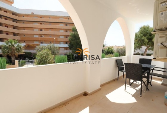 Bungalow · Herverkoop - Orihuela Costa · La Zenia · Alicante · Spanje