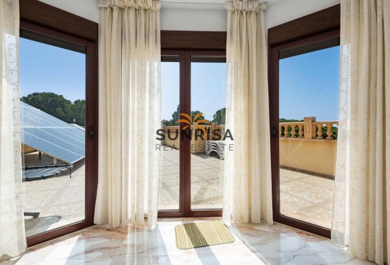 Villa · Herverkoop - Orihuela Costa · Campoamor · Alicante · Spanje